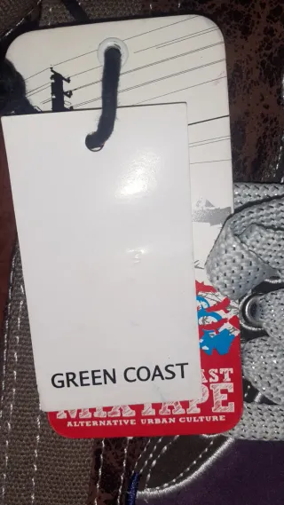 Bolso Green Coast con zapatillas