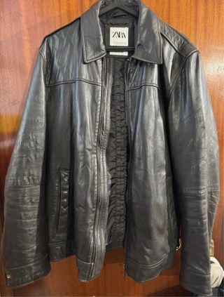 Casaca de pele castanho escuro