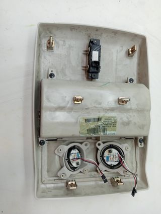 LUZ INTERIOR FIAT FREEMONT (345) 372316