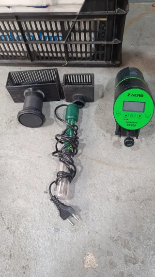 Distributore di cibo automatico Zacro CY-009