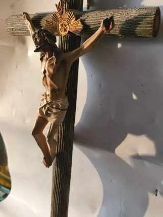 Crucifijo de Pared 56cm Madera/Resina