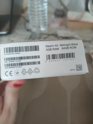 Móvil Xiaomi Redmi A5 64GB Nuevo. Pantalla grande.