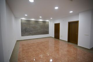 Local centrico 125m2 , reformado,  del propietario