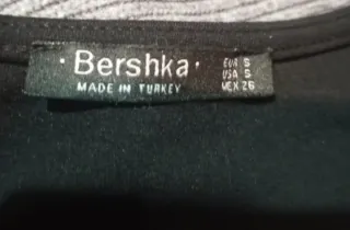 Vestido negro Breshka flores bordadas