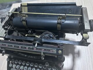 Macchina da scrivere Underwood 30