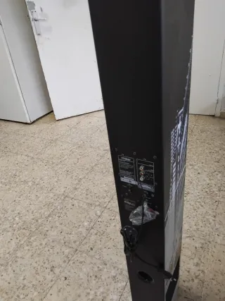 Columna de música negra antigua suena muy bien