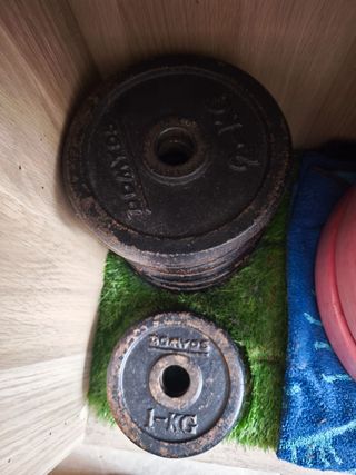 Rack + banco + 2 barras / mancuernas para gimnasio