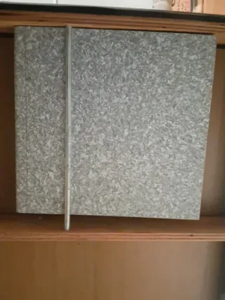 Tavolo cucina Berloni allungabile+4 sedie no marca