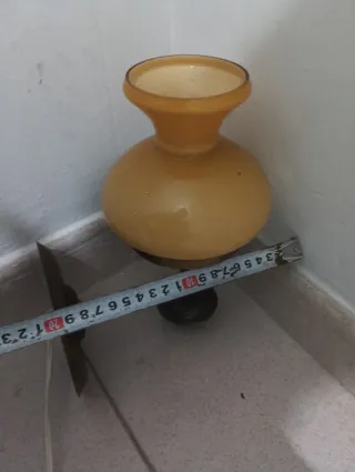 Aplique de pared antiguo con tulipa