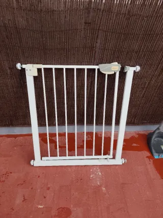 Barandilla de seguridad blanca