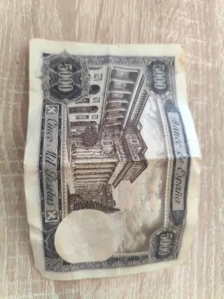 Billetes españoles 5000 y 10000 pesetas