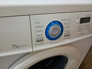 LAVADORA LG de 7 kilos y 800 revoluciones, Clase A