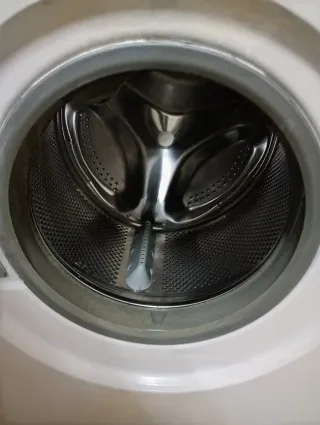 LAVADORA LG de 7 kilos y 800 revoluciones, Clase A