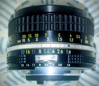 Objetivo Nikon 50mm f/1.8 AI