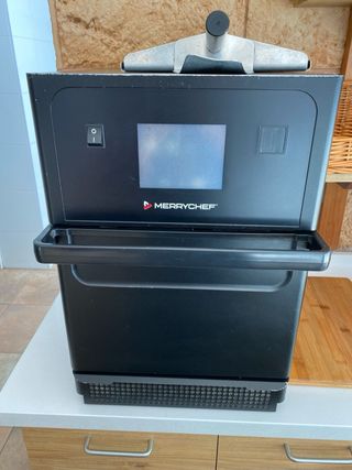 Horno Rápido Merrychef Eicon E1S. Peso 60 kg.