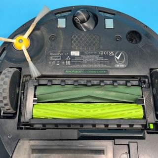 - Robot aspirador Wi-Fi iRobot Roomba i7156 - Ce