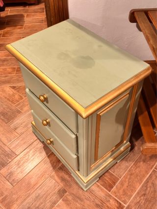 Mesita de noche auxiliar 3 cajones