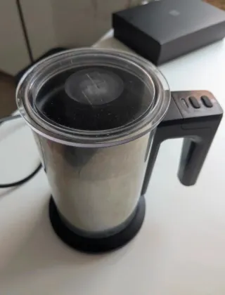 Espumador y calentador de leche eléctrico KYG