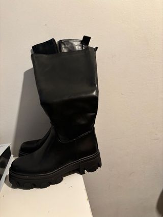 Botas altas negras con plataforma