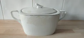 Vajilla completa de porcelana blanca