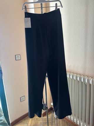 Pantalones negros de mujer