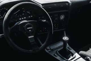 BMW e30 325i