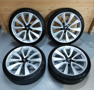 JGO LLANTAS TESLA STILETTO 20" + GOMAS. PERFECTAS!