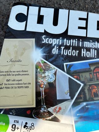 Cluedo - Scopri tutti i misteri di Tudor Hall!