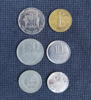 Lote 4: 6 monedas antiguas de países americanos