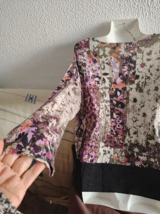 Blusa estampada manga larga