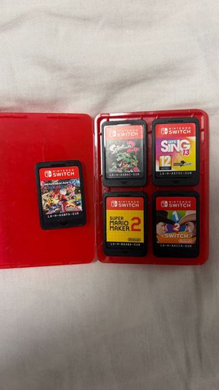 Nintendo Switch + Accesorios + 5 Juegos