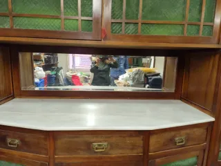 Mueble vintage madera y cristal