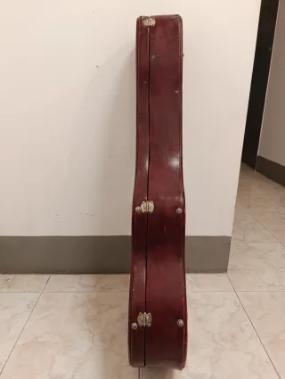 Estuche guitarra antiguo