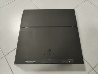 PS4 (PlayStation 4) Nera + 2 Controller + Giochi