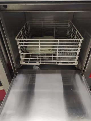 Lavavasos Sammic SV18H,tiene fallo en la bomba