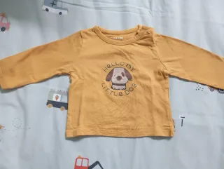 Conjunto bebé Kiabi: pantalón y camiseta