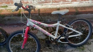 Bicicleta infantil Quer blanca y rosa