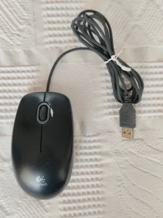 Kit Teclado Genius y Ratón Logitech.