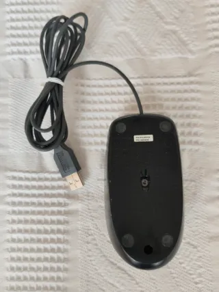 Kit Teclado Genius y Ratón Logitech.