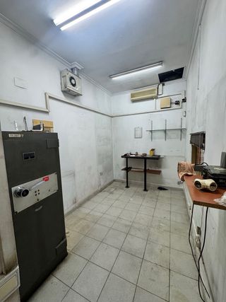 Alquiler de local comercial Pino Montano