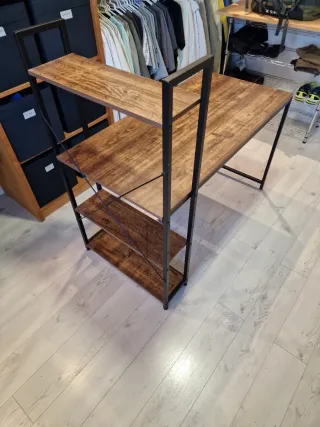 Escritorio madera y metal