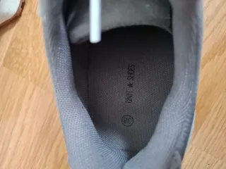 Zapatillas Unit grises y blancas