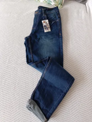 Pantalón vaquero regular fit talla 36