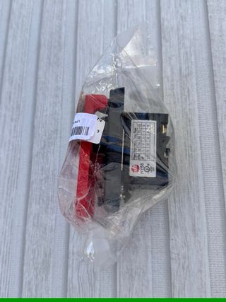 Interruptor POWERTEC Doble Voltaje 120/220V