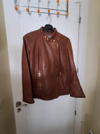 Moderna cazadora piel genuina marrón talla 42-44