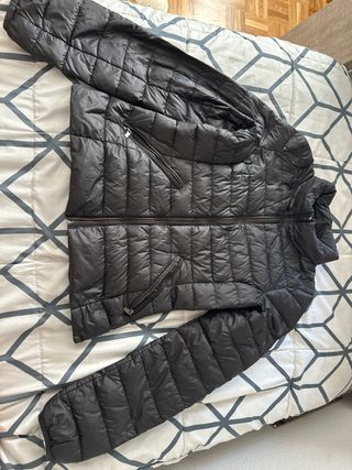 Abrigo acolchado Zara negro