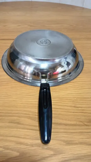 Sartén AMC 24 cm como nueva