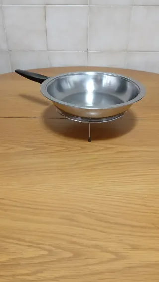 Sartén AMC 24 cm como nueva