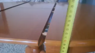 Mesa redonda de madera