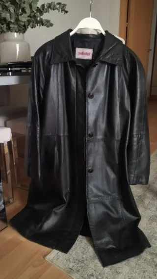 Abrigo Piel de ovino negro .